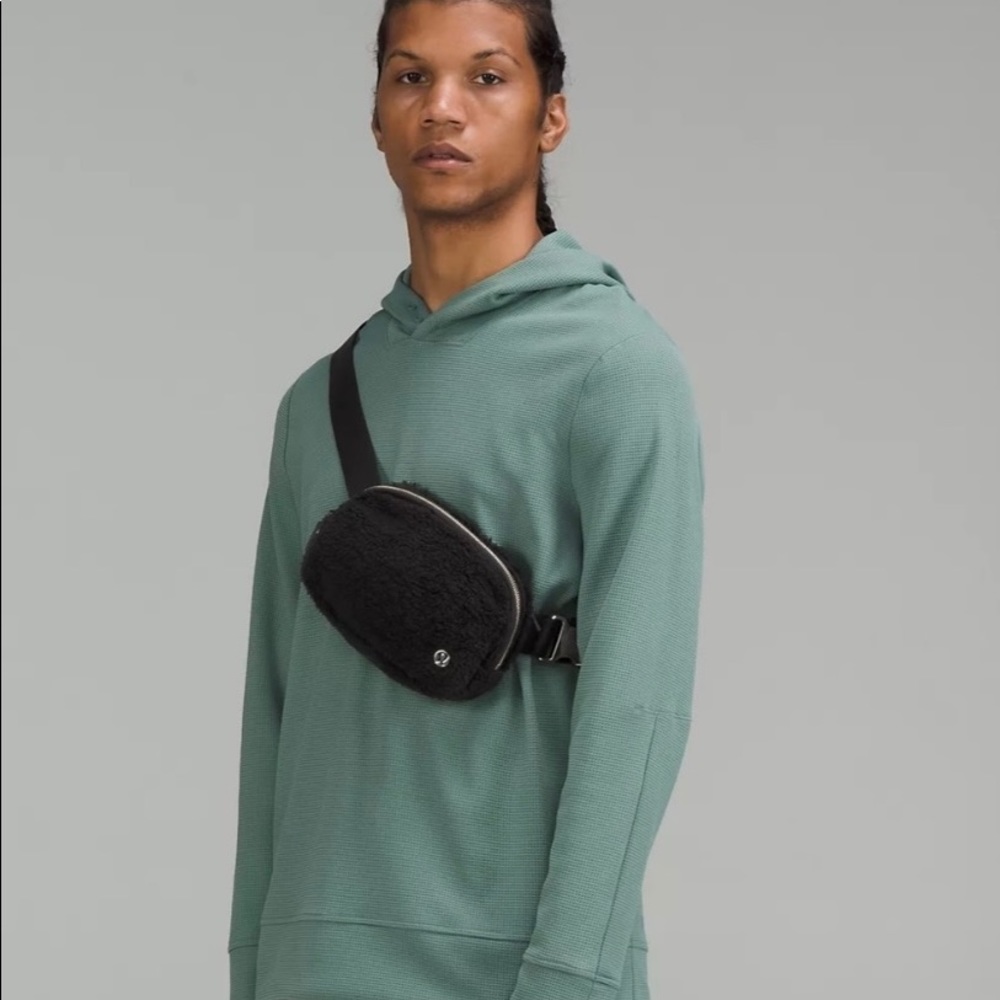 Lululemon Fleece Everywhere Belt Bag - Picture 6 of 11